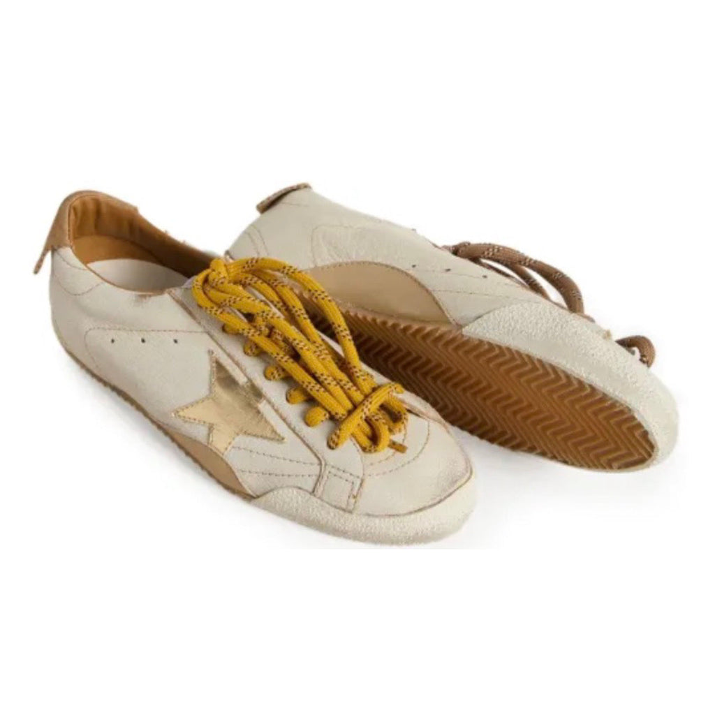 Golden Goose True-Star trainers in white nappa leather with gold star and beige suede heels tab