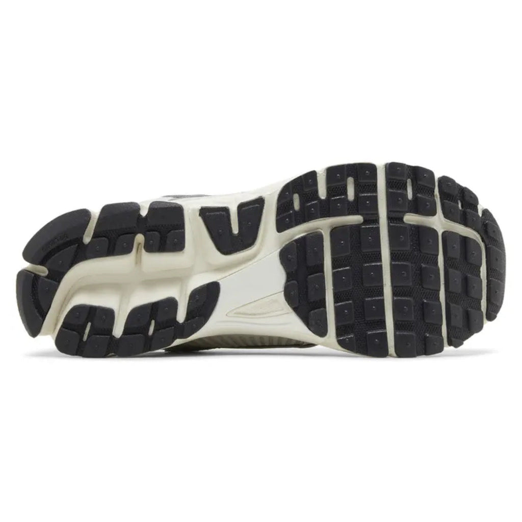 Nike Zoom Vomero 5 Chrome