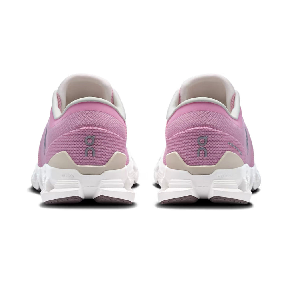 On Running Cloud X4 'Petal Sand'