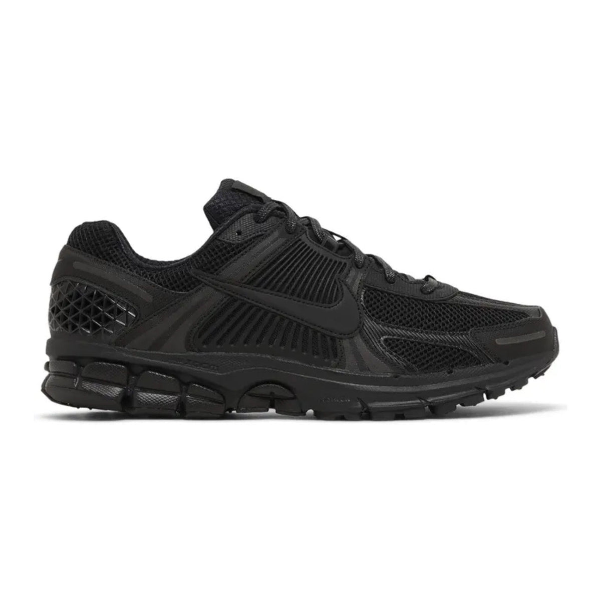 Nike Zoom Vomero 5 – Triple Black