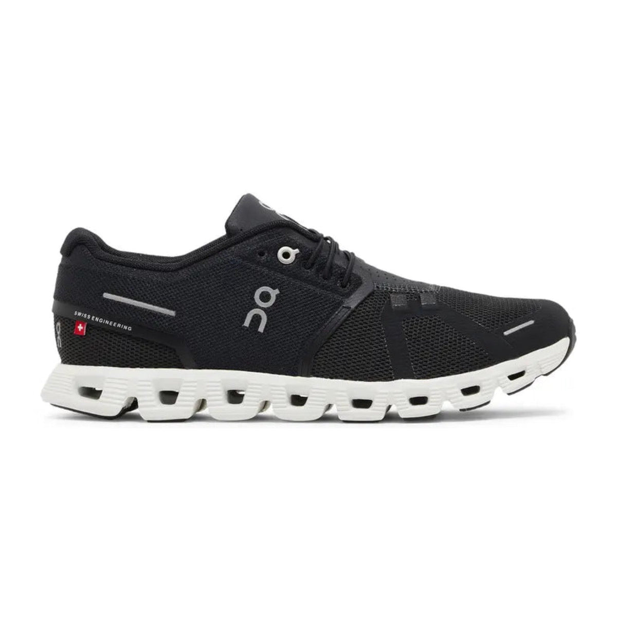 On Running Cloud 5 Black/White