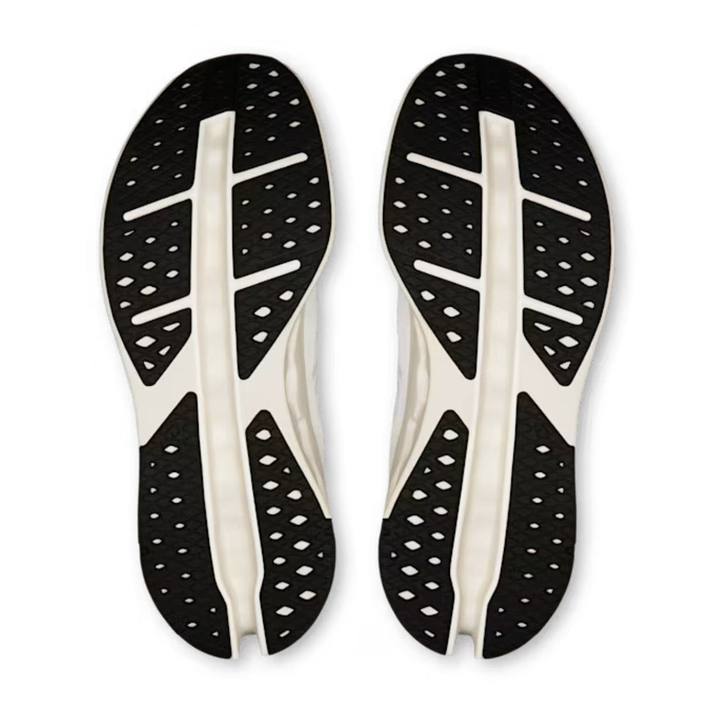 ON Cloudsurfer Max White | White