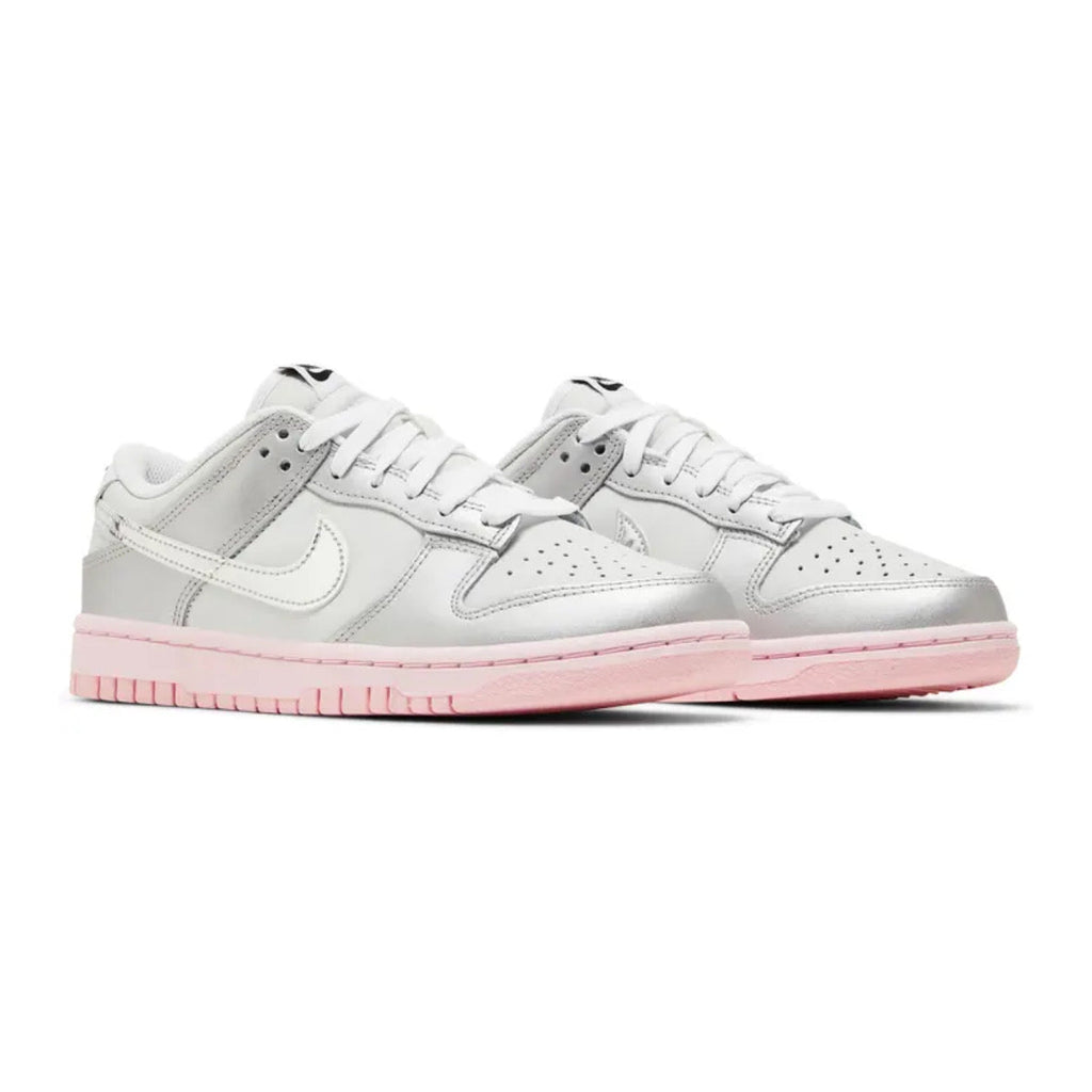 Nike Wmns Dunk Low LX 'Photon Dust Pink Foam'