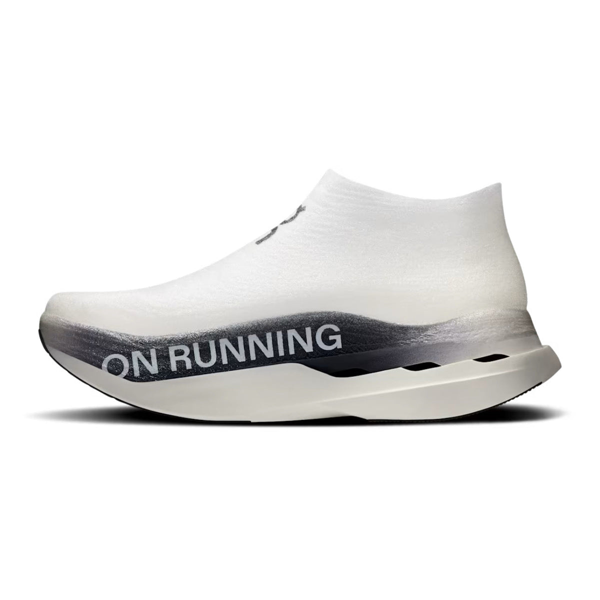 ON Cloudboom Strike LightSpray White | Black